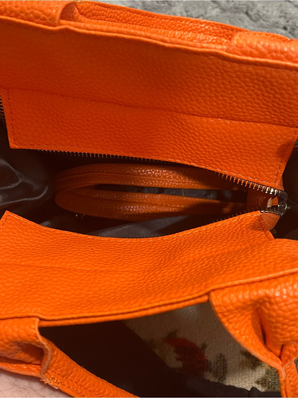 Like New Marc Jacobs The Tote Bag Woman’s. - Picture 9 of 15